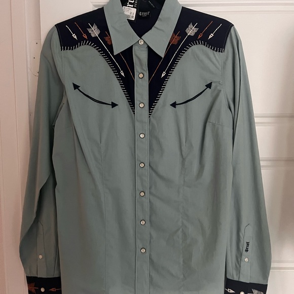 Women’s Cruel Rodeo Shirt - Picture 1 of 3